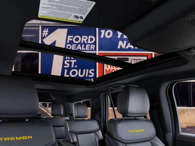 Ford Expedition Vehicle Image 22