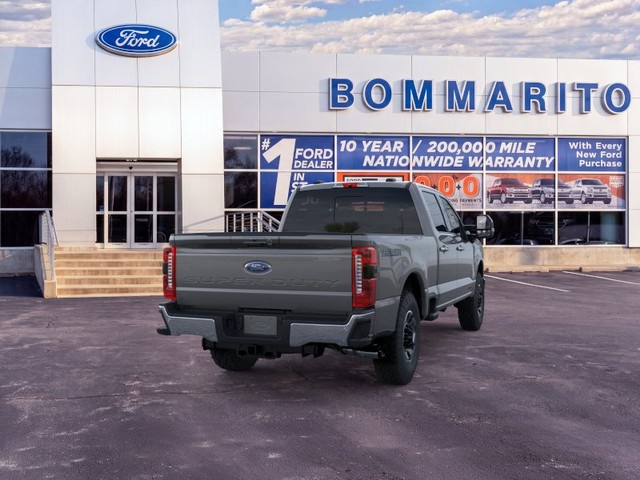 Ford Super Duty F-350 SRW Vehicle Image 08