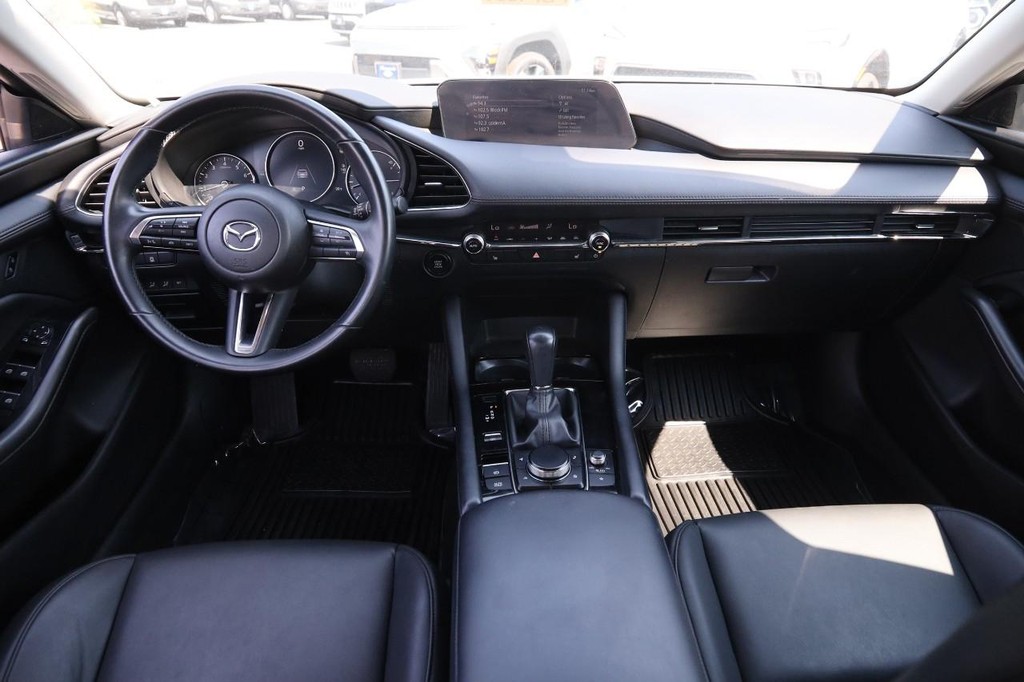 Mazda Mazda3 Sedan Vehicle Image 21