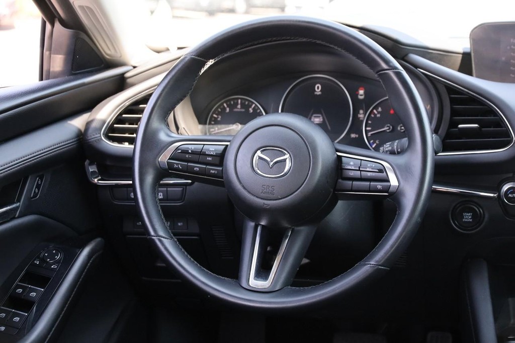 Mazda Mazda3 Sedan Vehicle Image 23