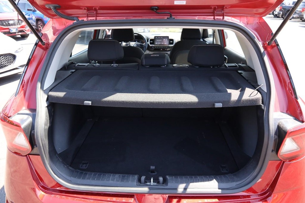 Hyundai Venue Vehicle Image 07
