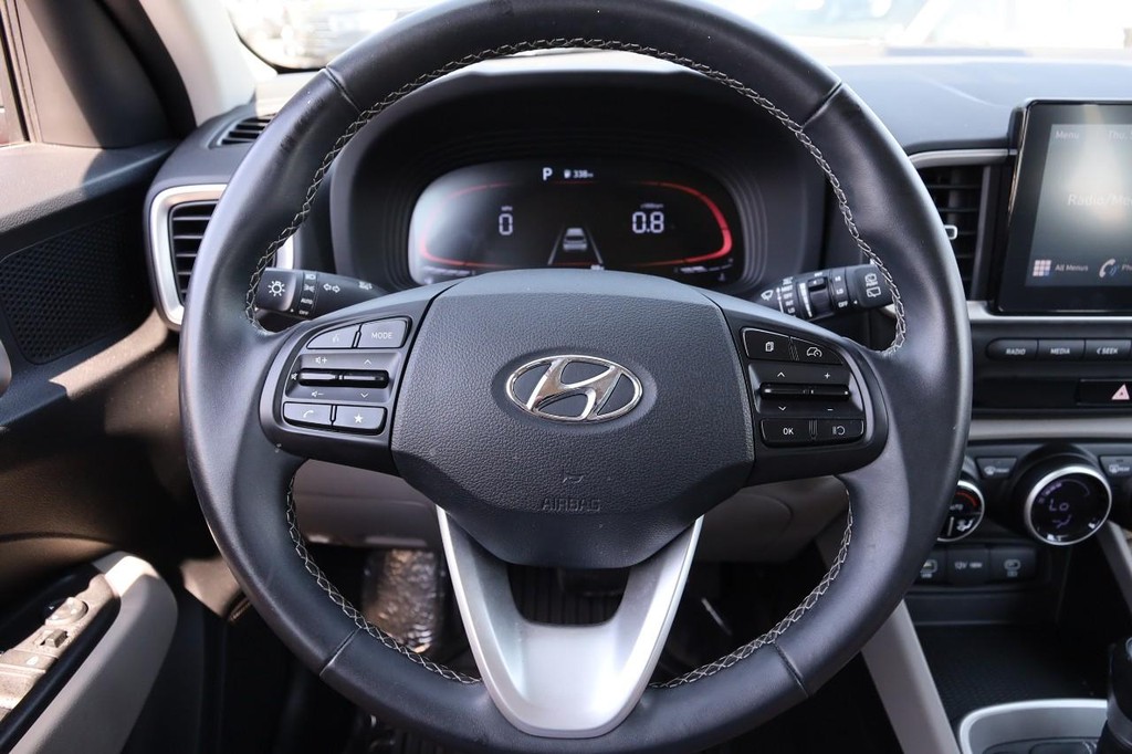 Hyundai Venue Vehicle Image 11