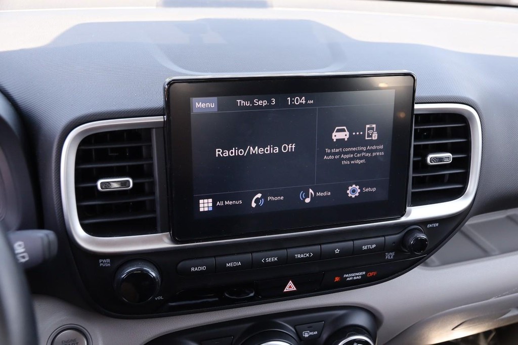 Hyundai Venue Vehicle Image 16