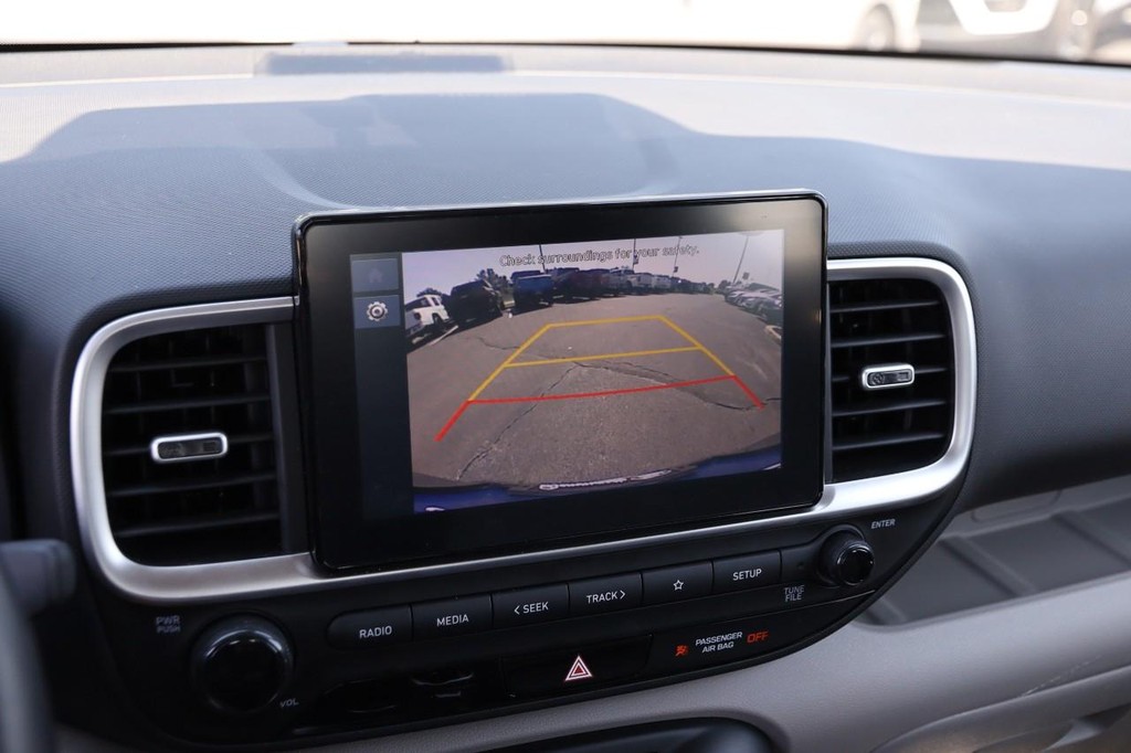 Hyundai Venue Vehicle Image 17