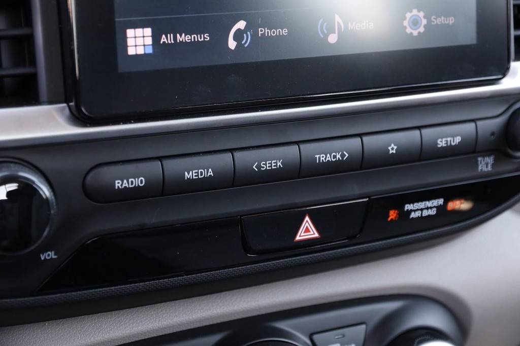 Hyundai Venue Vehicle Image 19