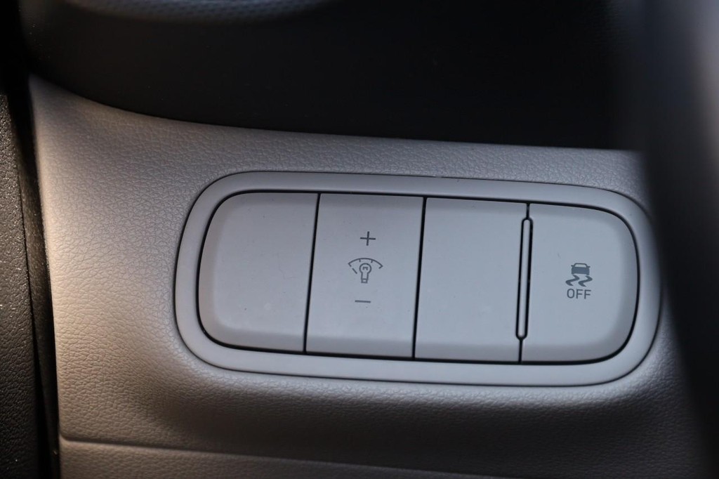 Hyundai Venue Vehicle Image 22