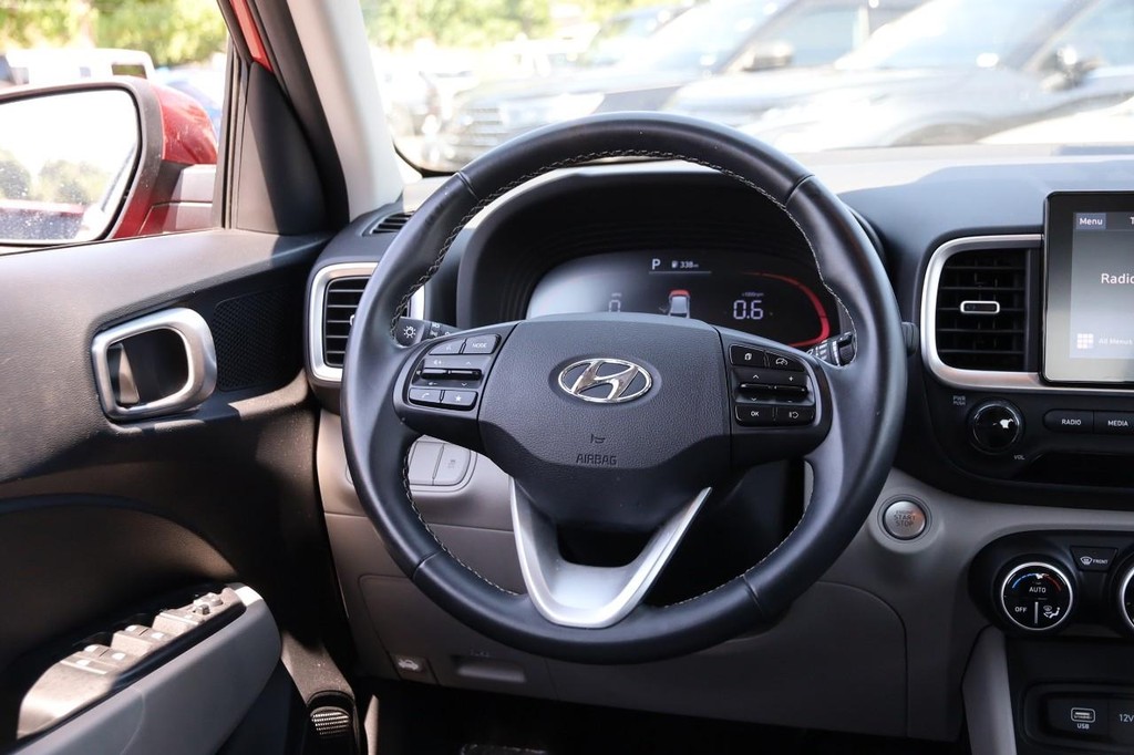 Hyundai Venue Vehicle Image 25