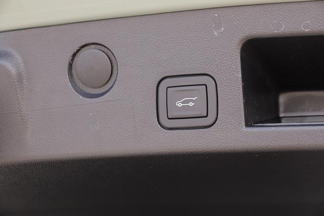 Chevrolet Equinox Vehicle Image 08