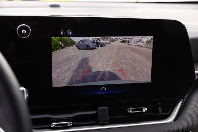 Chevrolet Equinox Vehicle Image 18