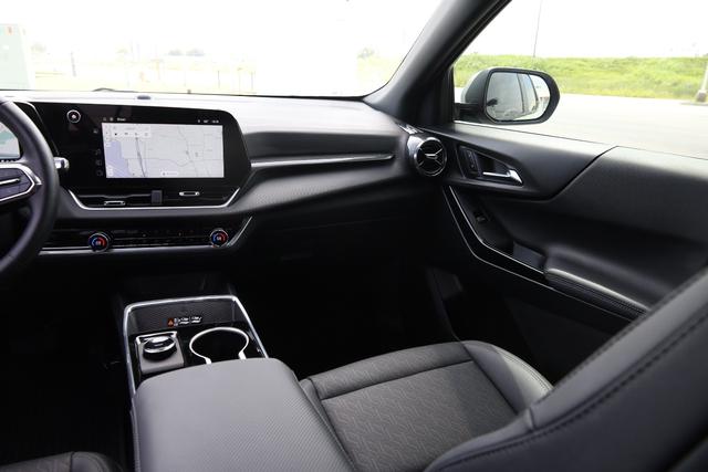 Chevrolet Equinox Vehicle Image 27
