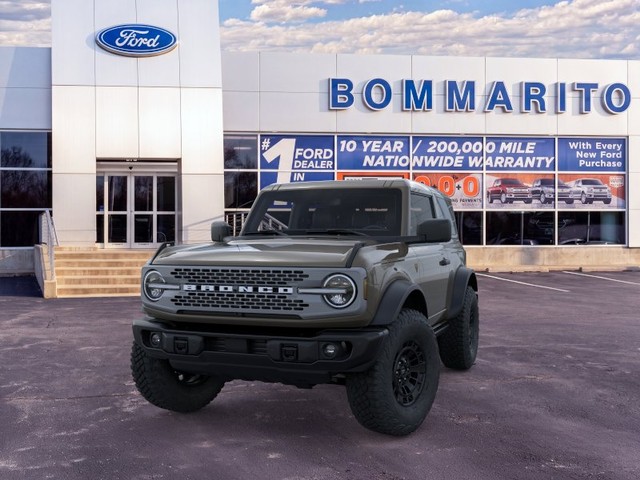 Ford Bronco Vehicle Image 02