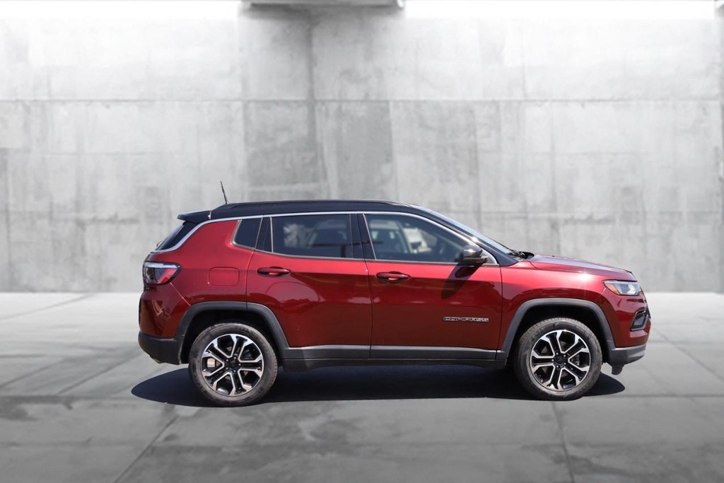 Jeep Compass Vehicle Image 05