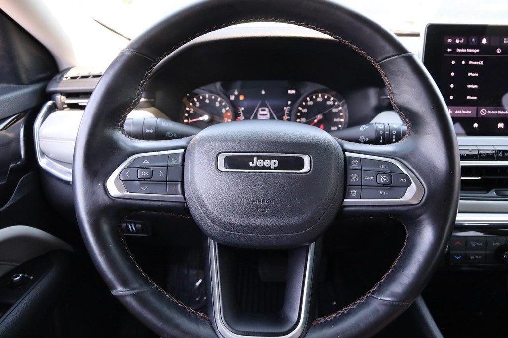 Jeep Compass Vehicle Image 10