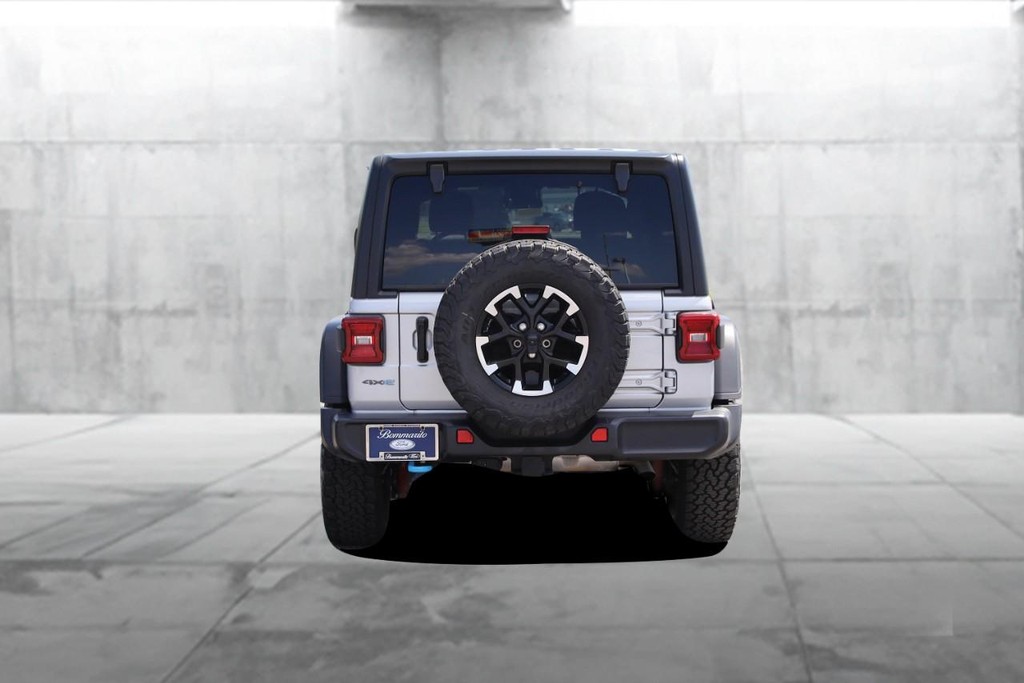 Jeep Wrangler 4xe Vehicle Full-screen Gallery Image 6