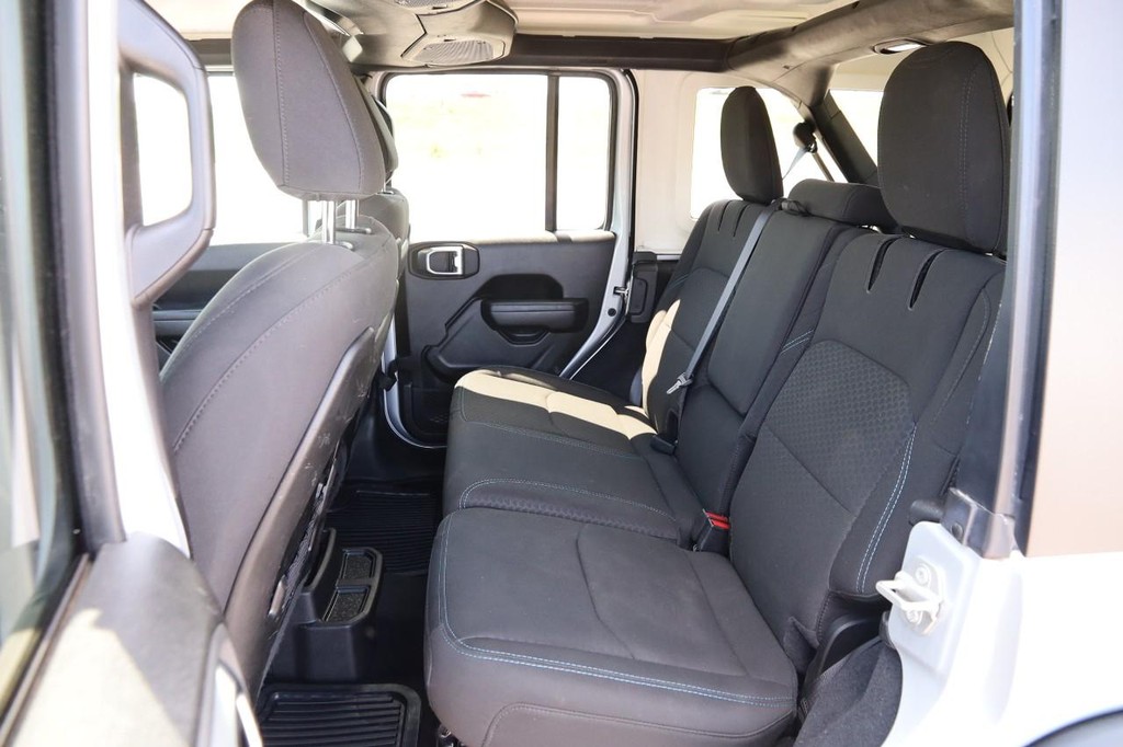 Jeep Wrangler 4xe Vehicle Full-screen Gallery Image 9