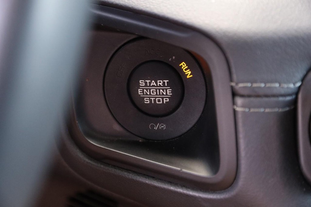Jeep Wrangler 4xe Vehicle Full-screen Gallery Image 14