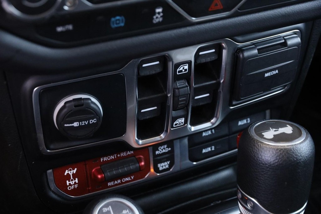 Jeep Wrangler 4xe Vehicle Full-screen Gallery Image 19