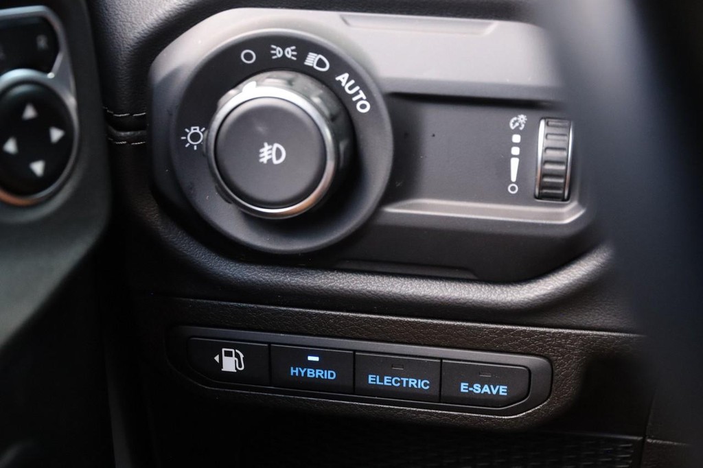 Jeep Wrangler 4xe Vehicle Full-screen Gallery Image 22