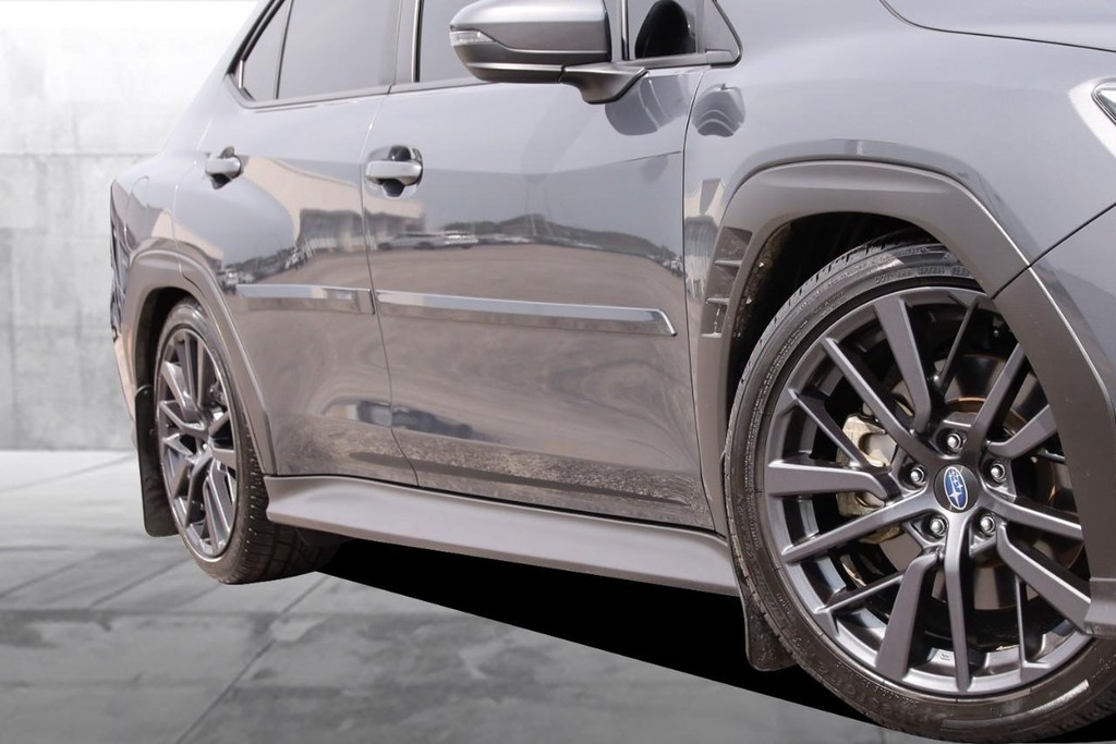 Subaru WRX Vehicle Full-screen Gallery Image 3