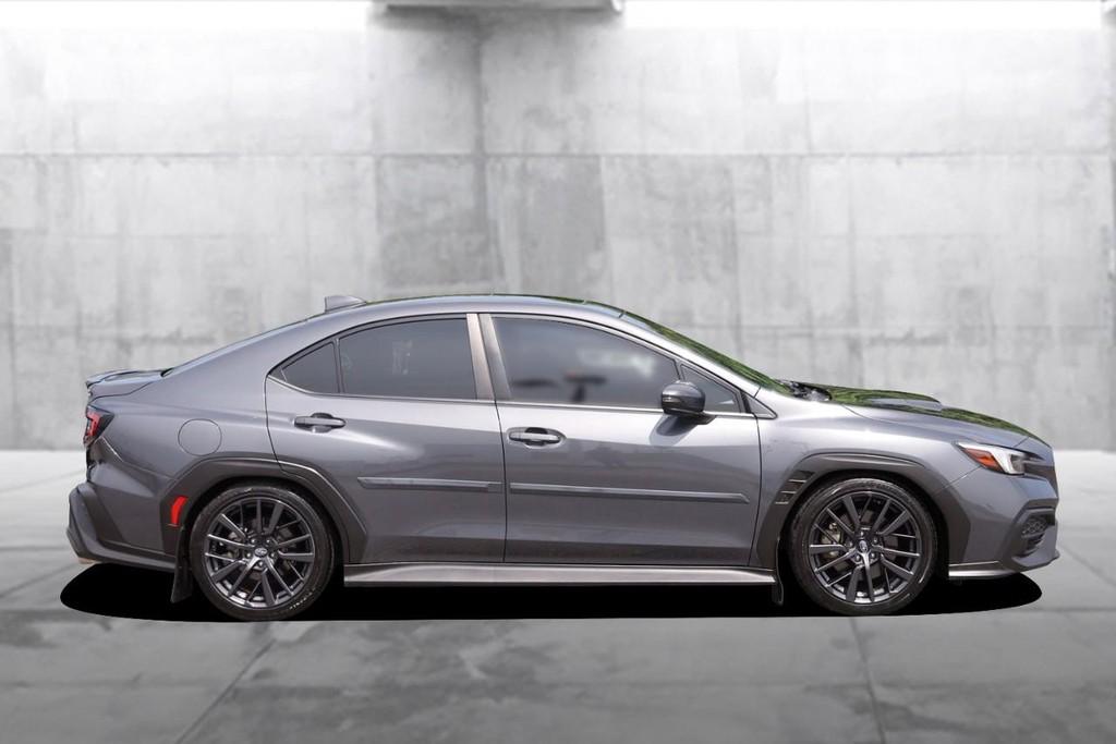 Subaru WRX Vehicle Full-screen Gallery Image 5