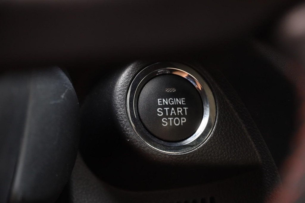 Subaru WRX Vehicle Full-screen Gallery Image 15