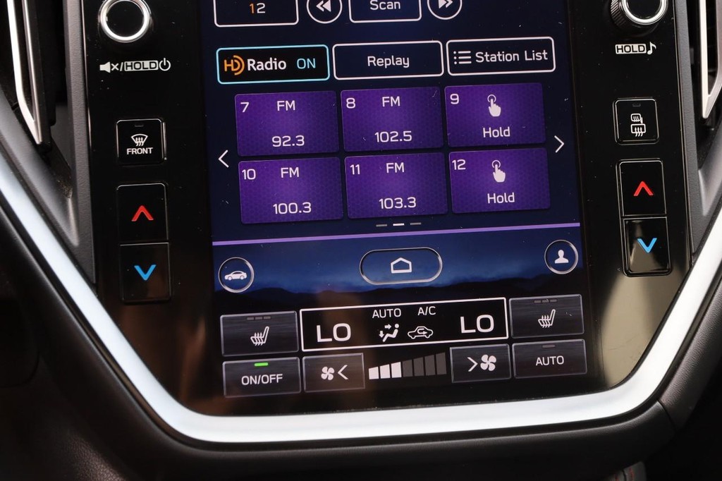 Subaru WRX Vehicle Full-screen Gallery Image 18