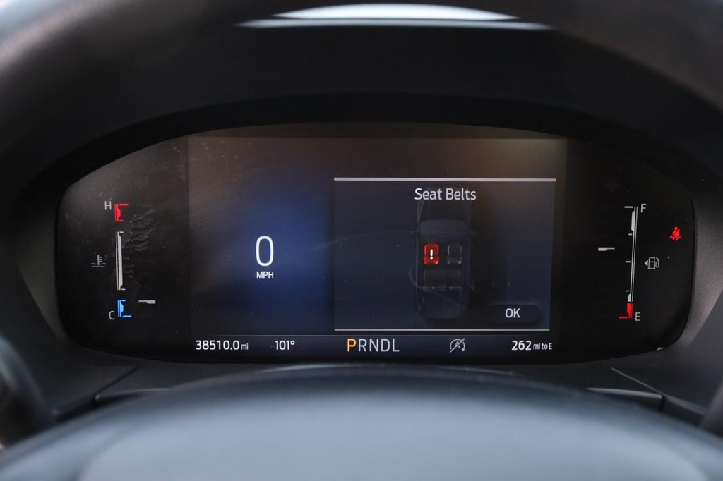 Ford Escape Vehicle Full-screen Gallery Image 12