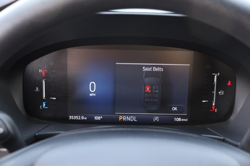 Ford Escape Vehicle Full-screen Gallery Image 13