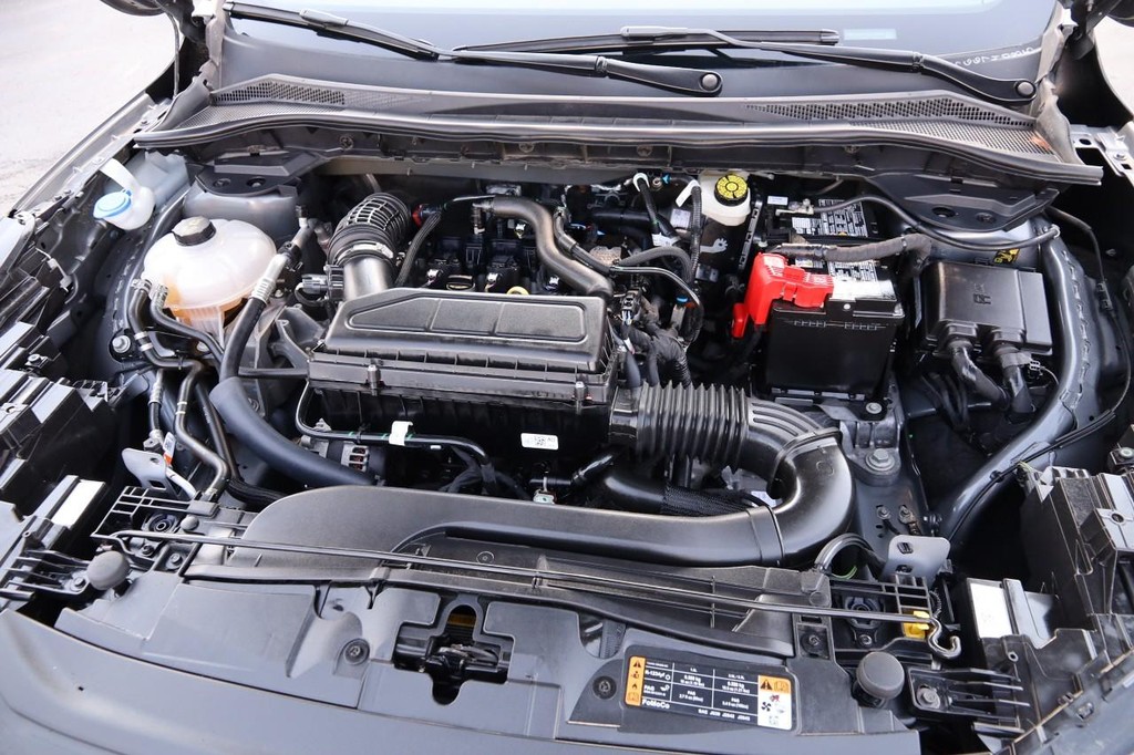 Ford Escape Vehicle Full-screen Gallery Image 27