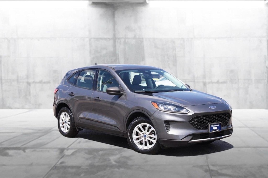 Ford Escape Vehicle Full-screen Gallery Image 02