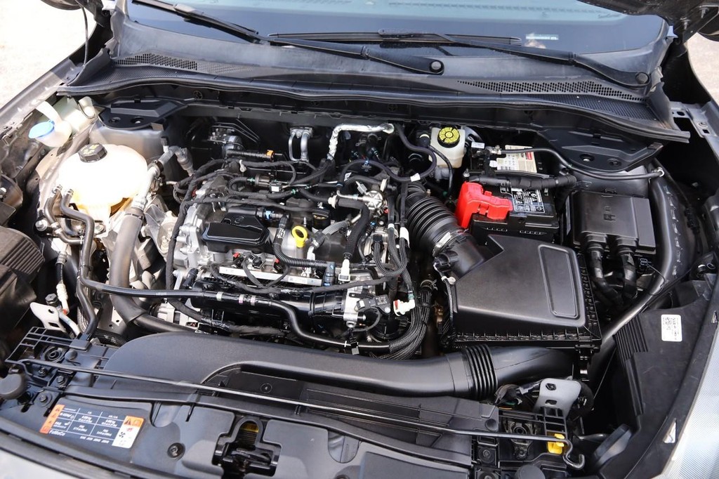 Ford Escape Vehicle Full-screen Gallery Image 26