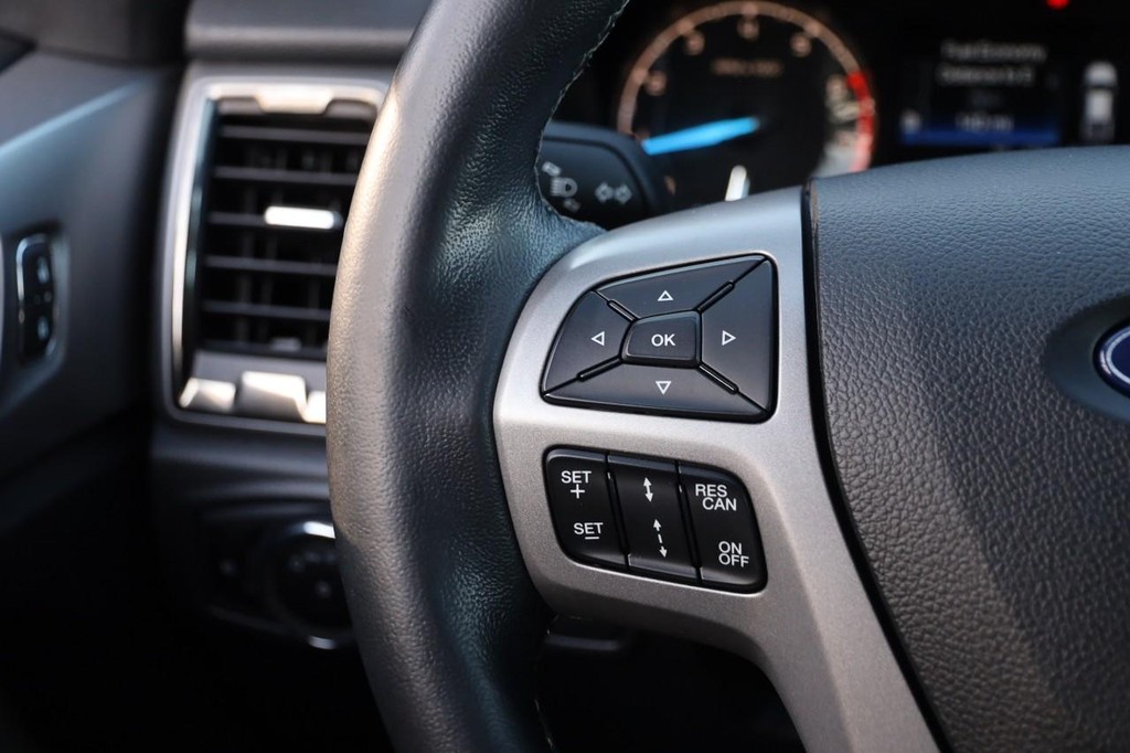 Ford Ranger Vehicle Full-screen Gallery Image 11