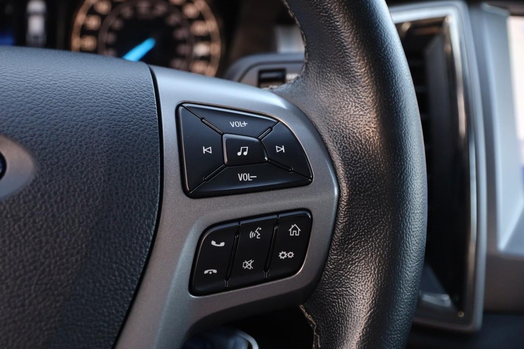 Ford Ranger Vehicle Full-screen Gallery Image 12