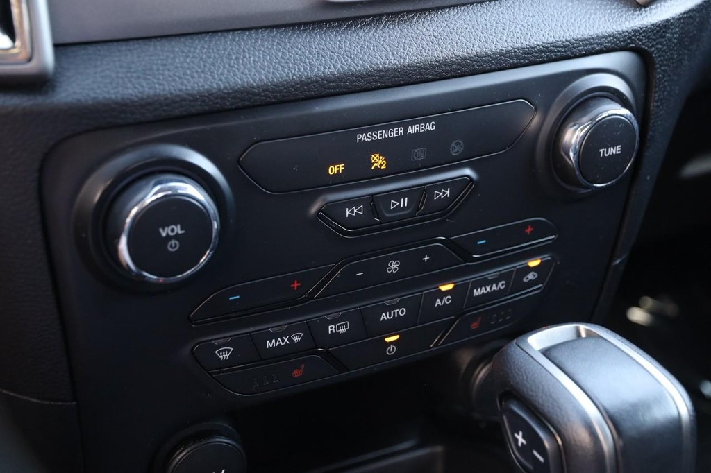 Ford Ranger Vehicle Full-screen Gallery Image 17