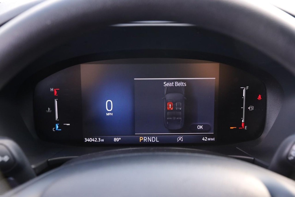Ford Escape Vehicle Full-screen Gallery Image 13