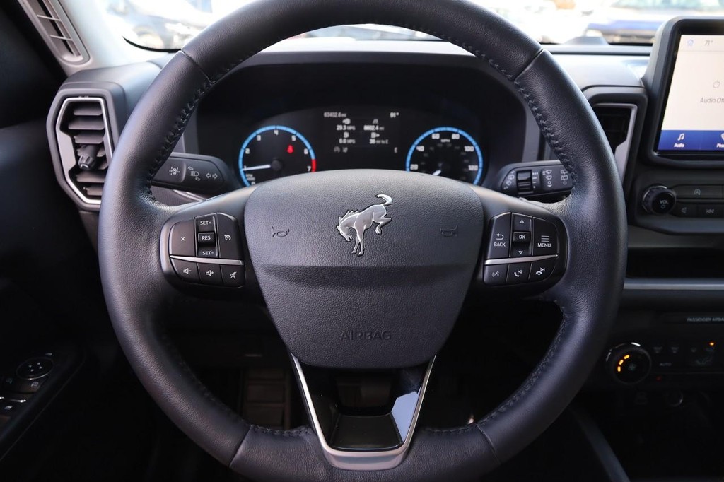 Ford Bronco Sport Vehicle Full-screen Gallery Image 10