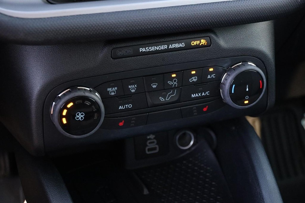 Ford Bronco Sport Vehicle Full-screen Gallery Image 17