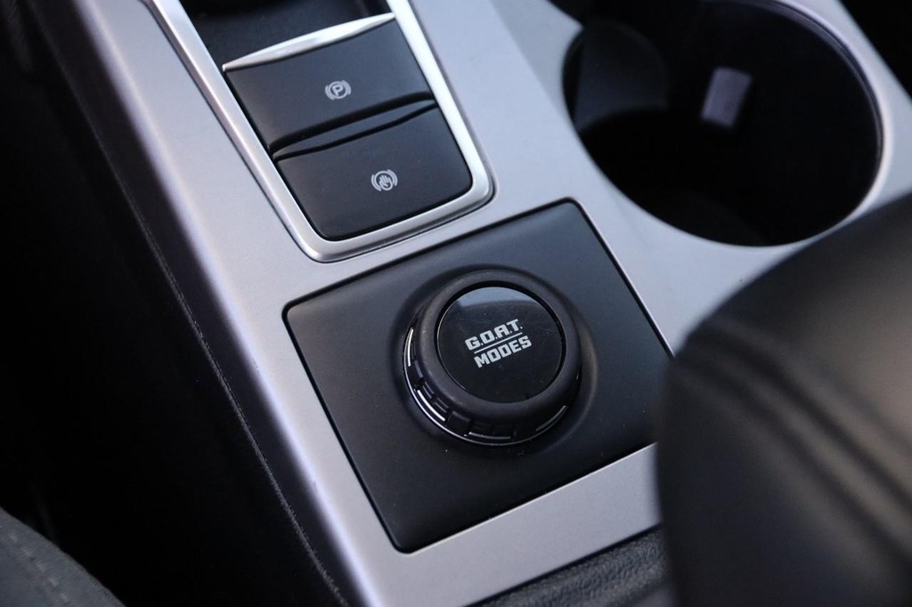 Ford Bronco Sport Vehicle Full-screen Gallery Image 18