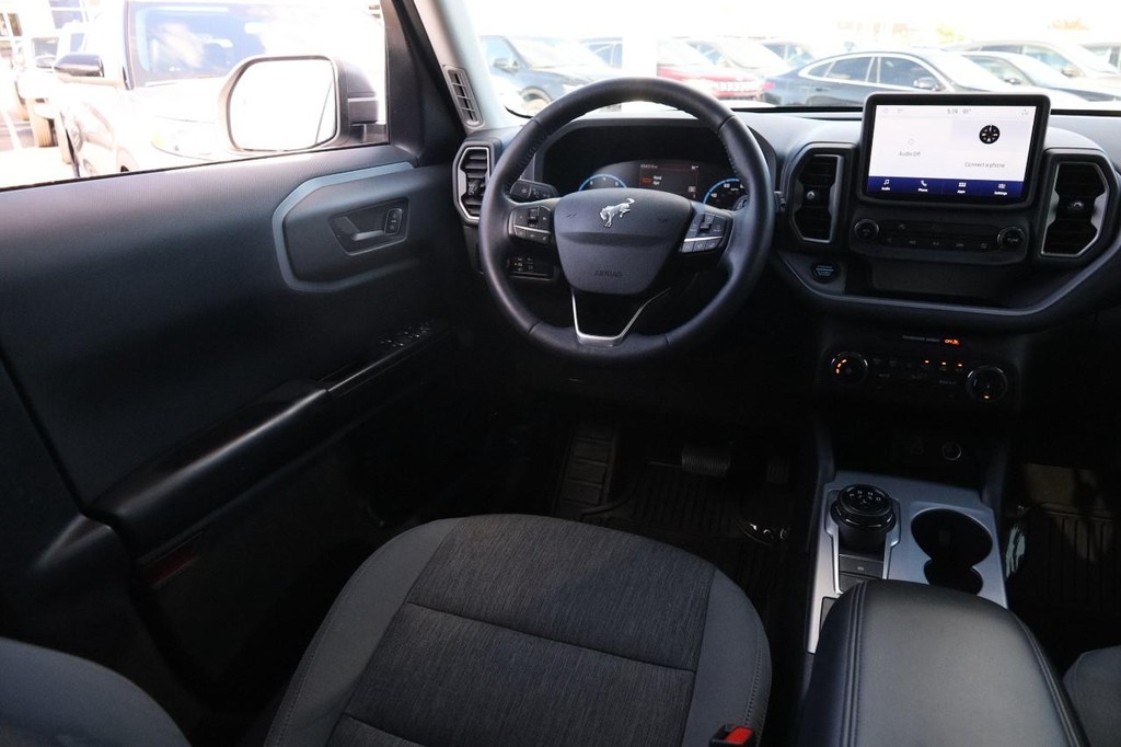 Ford Bronco Sport Vehicle Full-screen Gallery Image 22