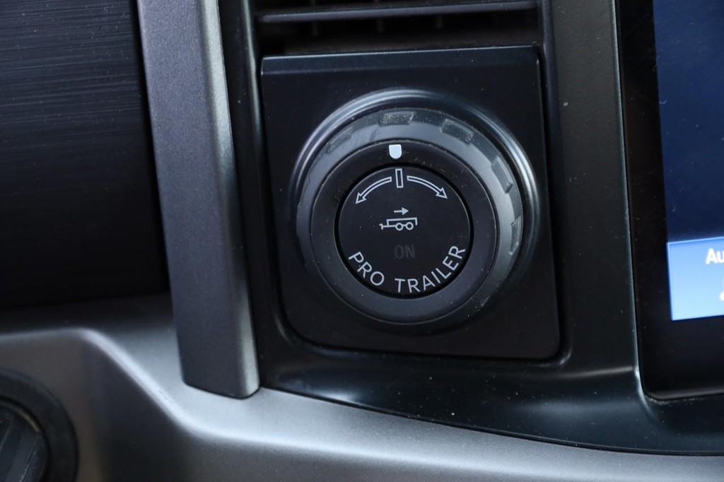 Ford F-150 Vehicle Image 14