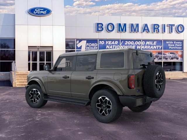 Ford Bronco Vehicle Full-screen Gallery Image 4