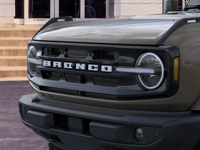 Ford Bronco Vehicle Full-screen Gallery Image 19