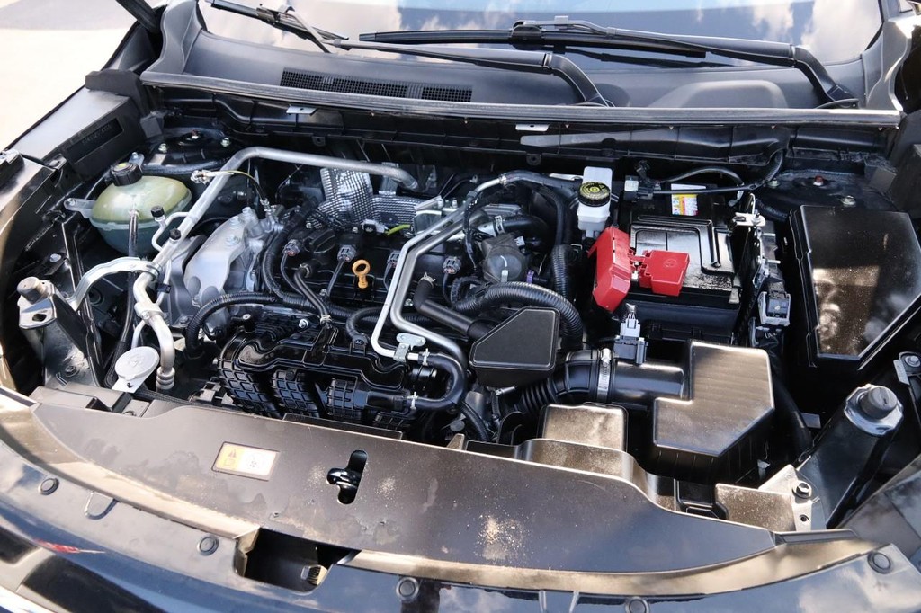 Mitsubishi Outlander Vehicle Full-screen Gallery Image 32