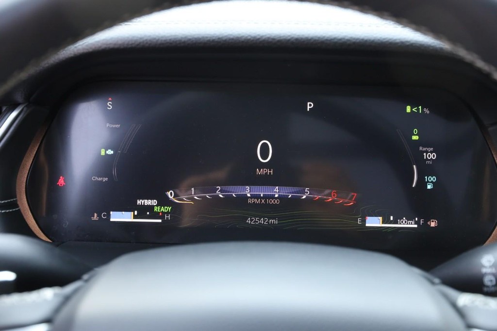 Jeep Grand Cherokee 4xe Vehicle Full-screen Gallery Image 15