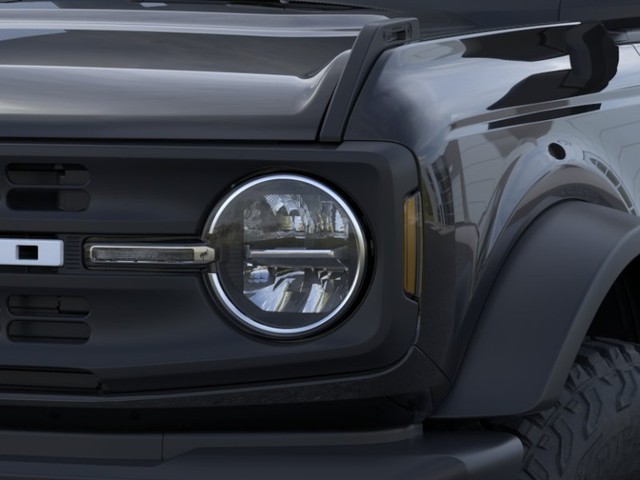 Ford Bronco Vehicle Full-screen Gallery Image 20