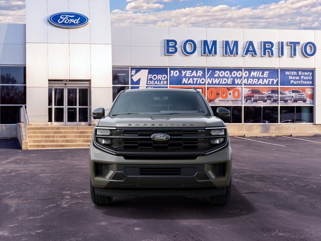 Ford Expedition Vehicle Full-screen Gallery Image 3