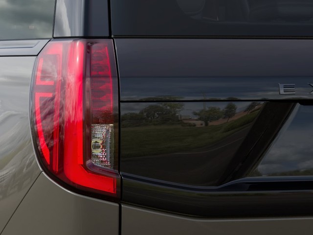 Ford Expedition Vehicle Full-screen Gallery Image 21