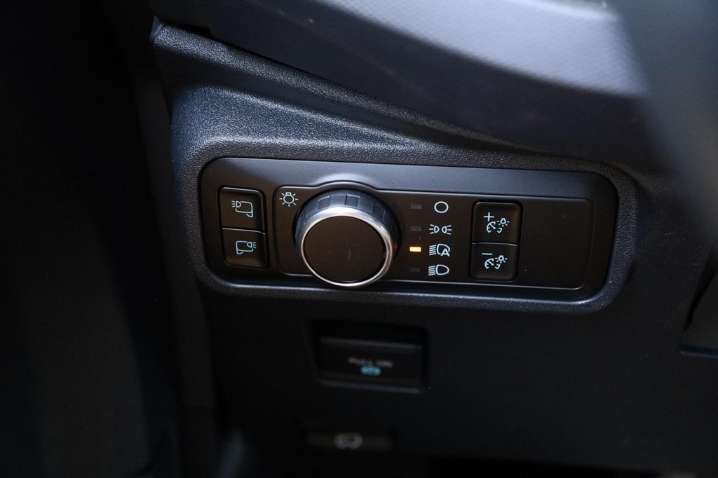 Ford Bronco Vehicle Full-screen Gallery Image 22