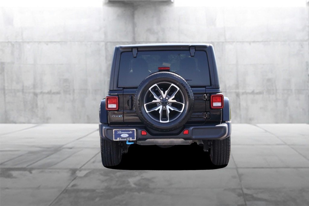 Jeep Wrangler 4xe Vehicle Full-screen Gallery Image 5