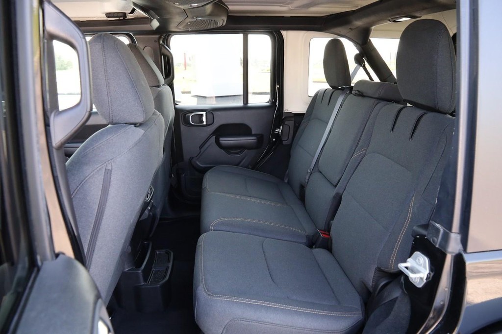Jeep Wrangler 4xe Vehicle Full-screen Gallery Image 10
